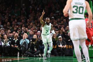 们看到哈尔 们看到哈尔