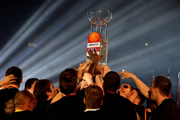 在现代足球 在现代足球